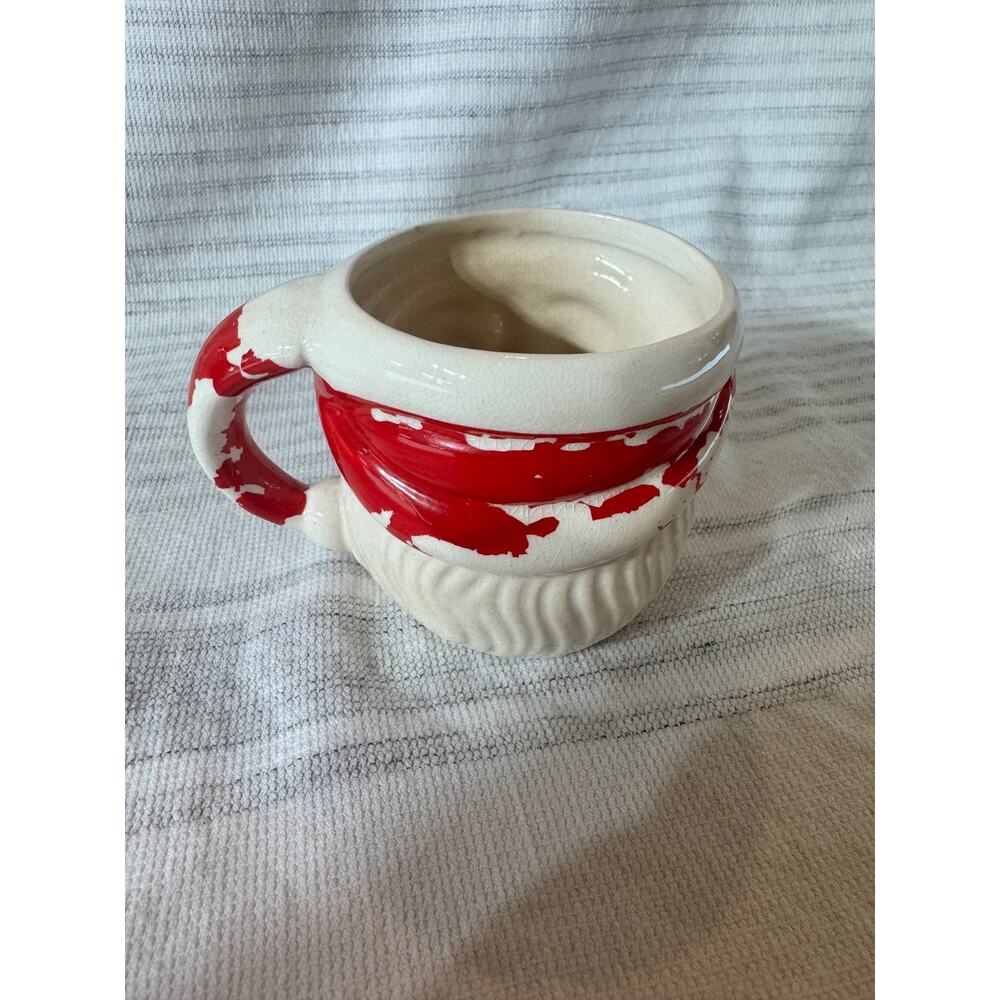 Vintage Santa Mug 1960-1970s, Crazed Finish and Chippy-Goodness Paint Christmas - Picture 3 of 8